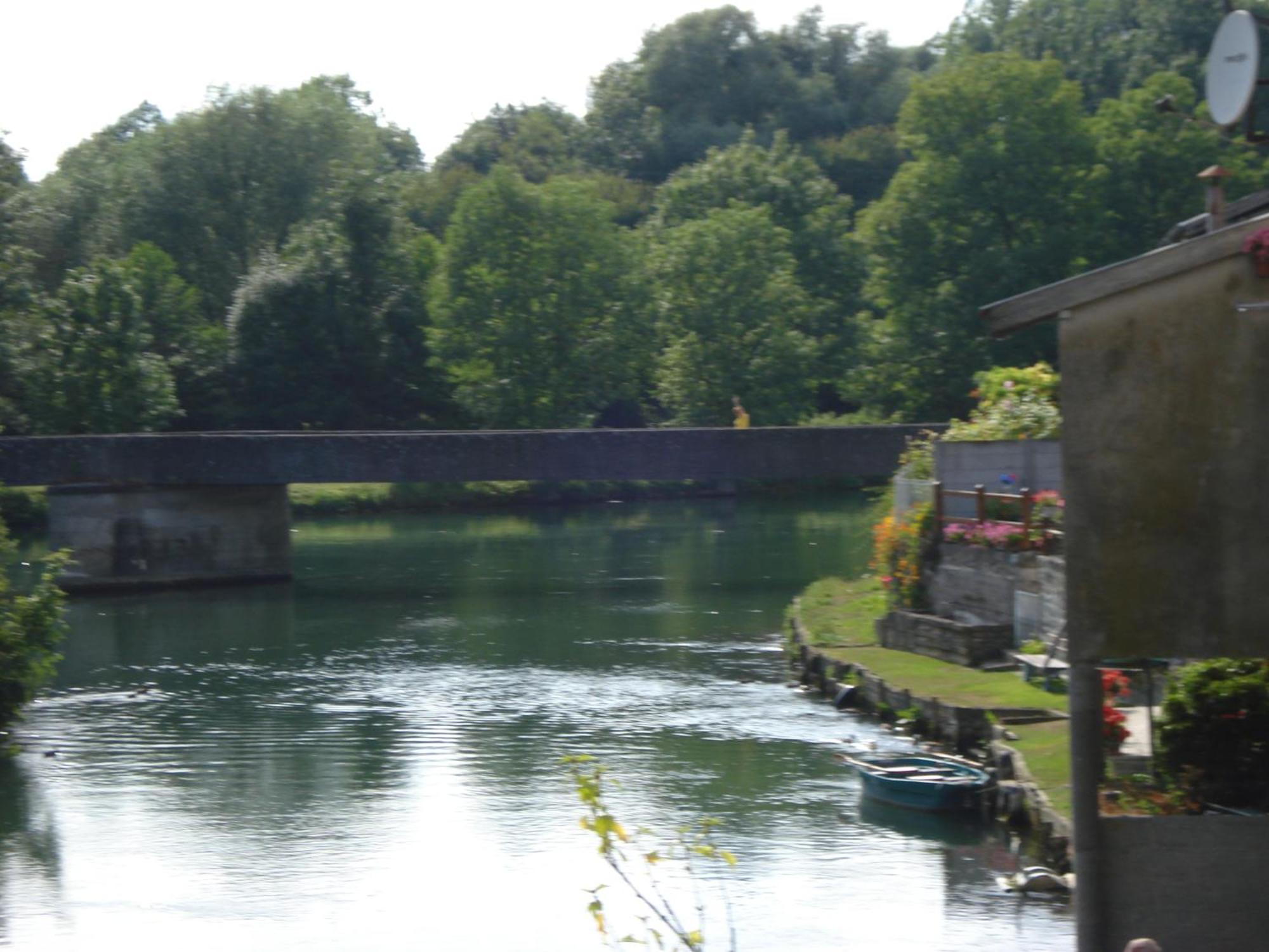 Chambres D'Hotes Notre Paradis Dun-sur-Meuse Esterno foto