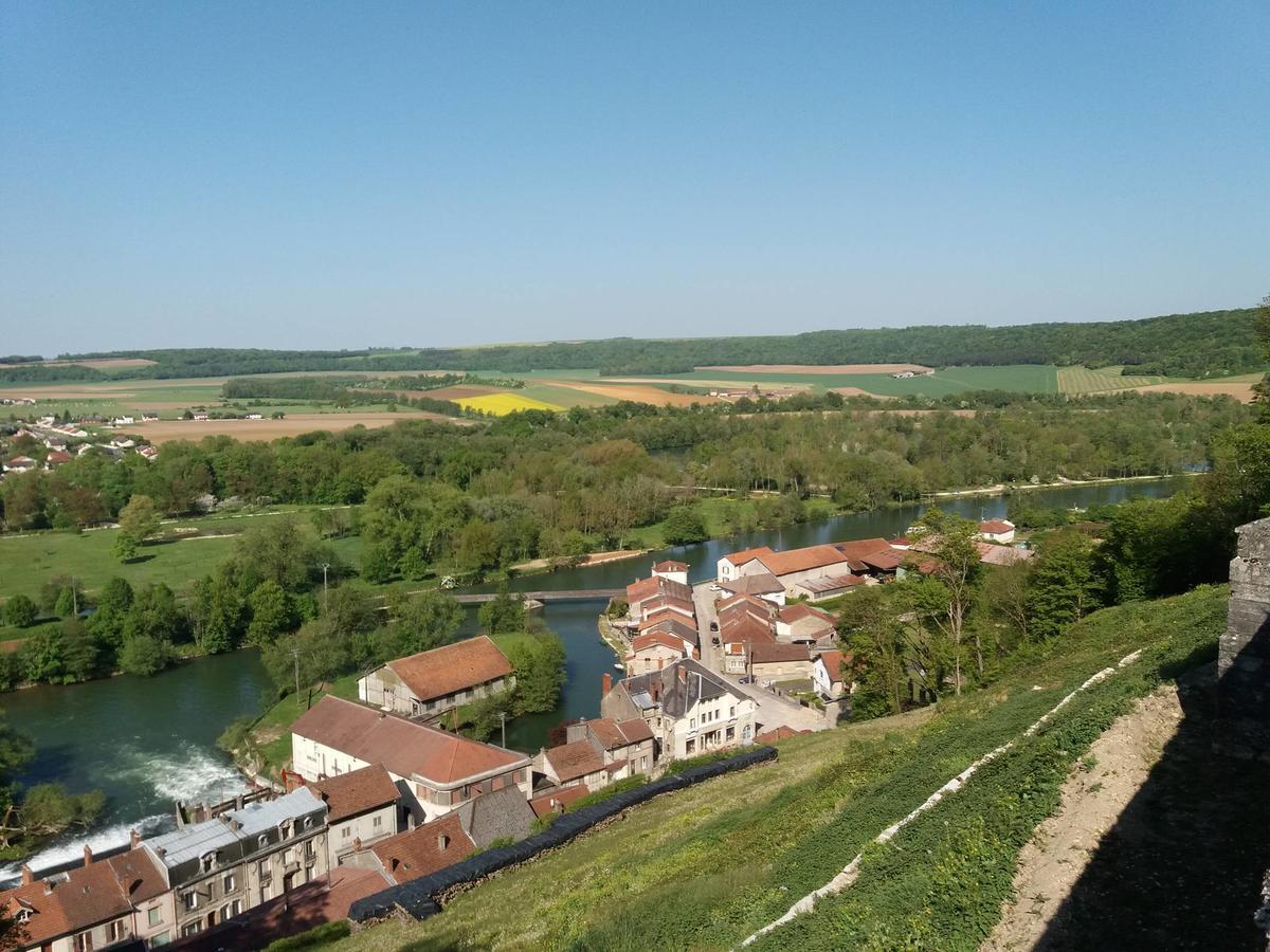 Chambres D'Hotes Notre Paradis Dun-sur-Meuse Esterno foto